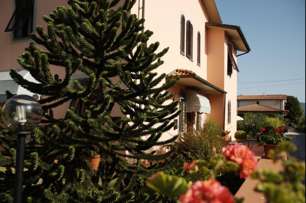 Affittacamere Villa Delia Lucca Esterno foto